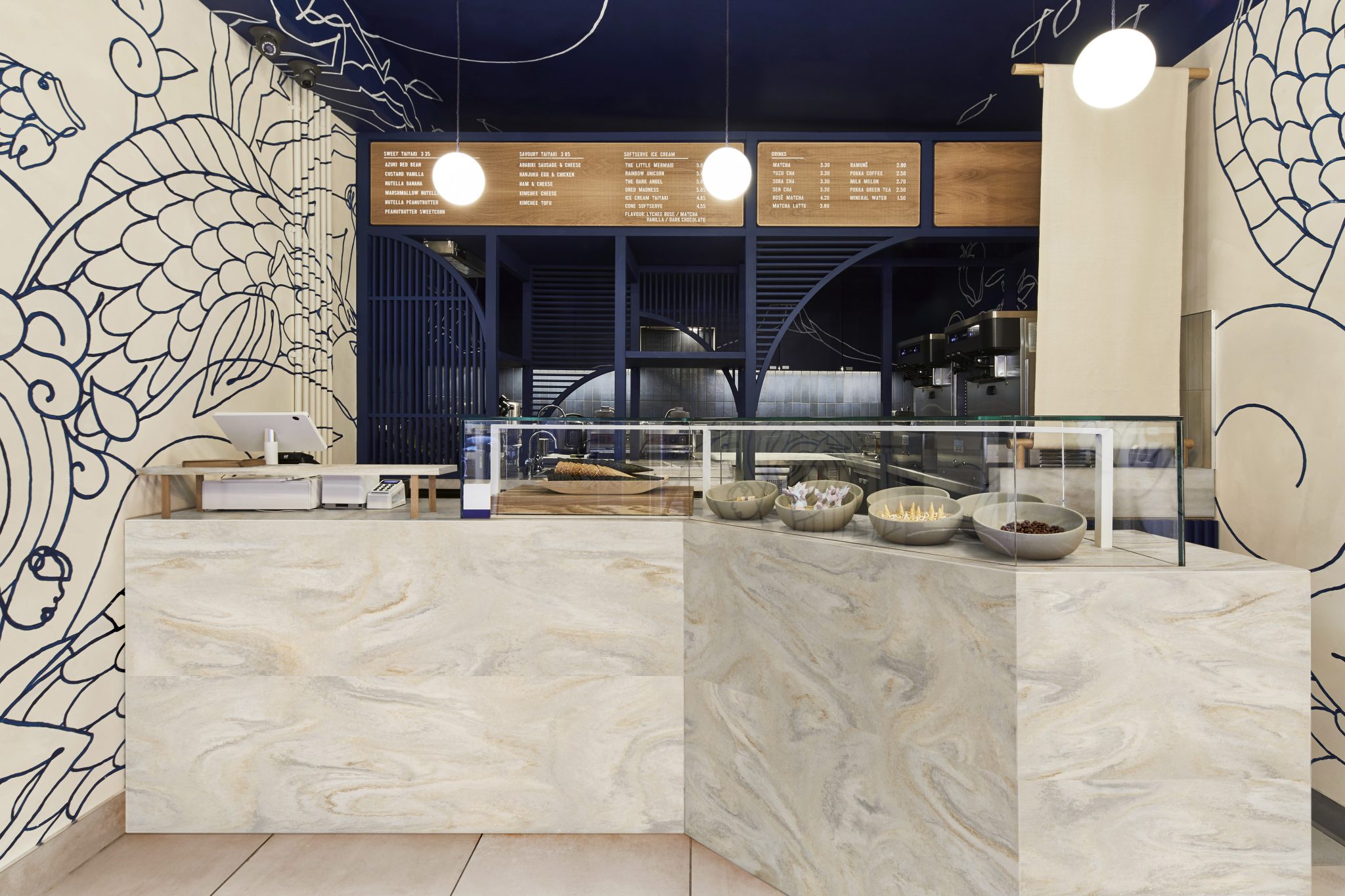 Corian per il Settore Commerciale hero